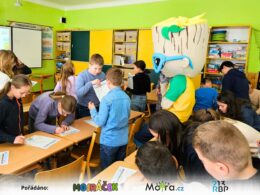 025_mojracek_do_skol